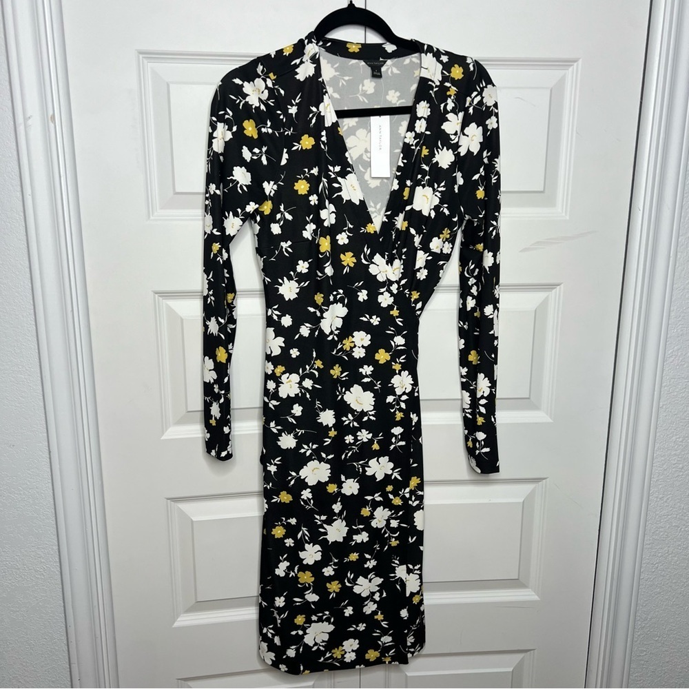 NWT Ann Taylor Floral Wrap Dress – Black – Size 8 - Picture 3 of 9